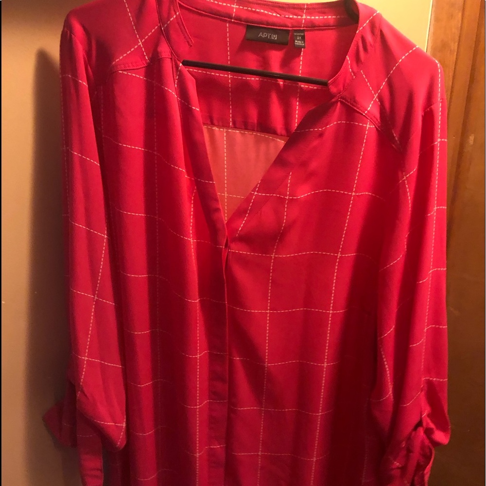 3/4 length sleeve shirt